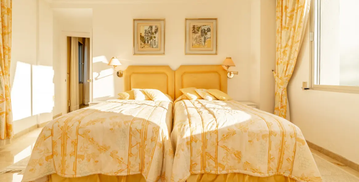 Продажа апартаментов на первом этаже в Guadalmina Alta 24