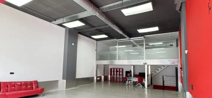 Venta de negocio en Puerto Banús 3