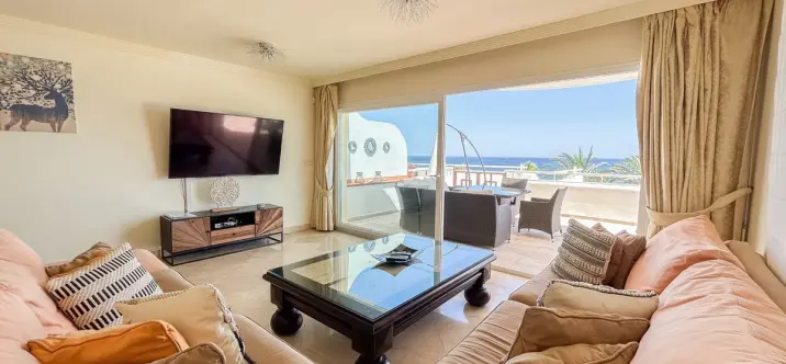 Middle floor apartment R5125003 4