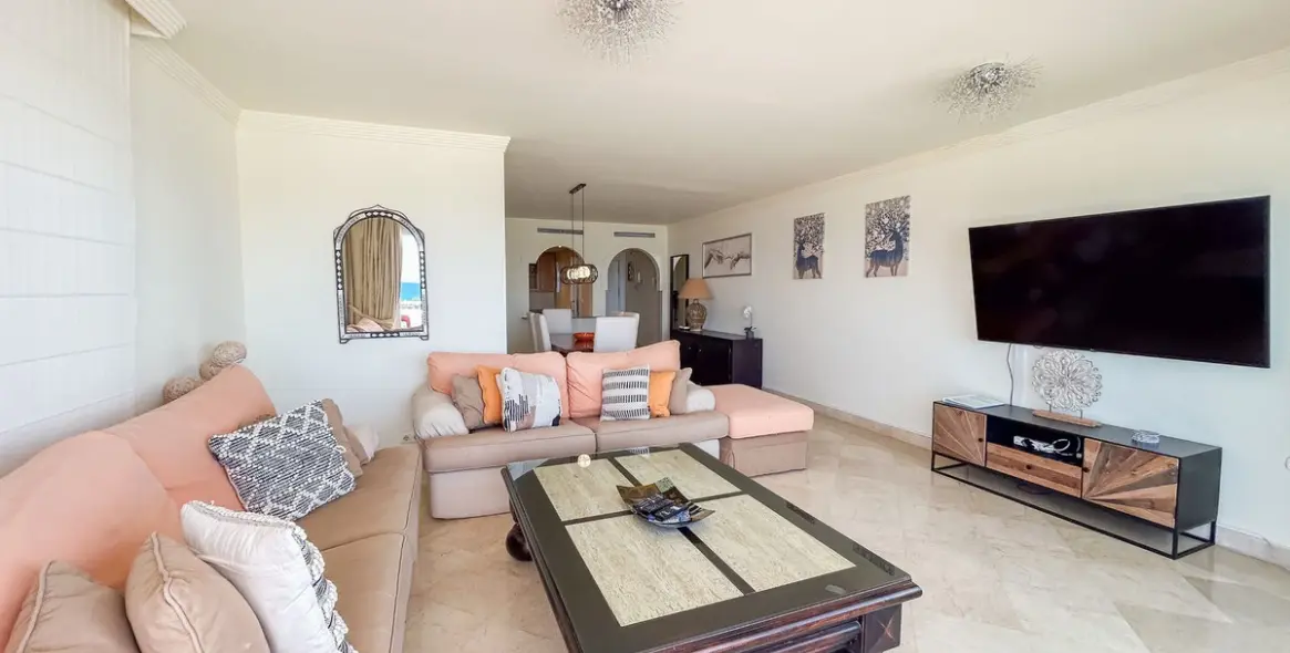 Sale of middle floor apartment in Estepona (district Estepona) 7