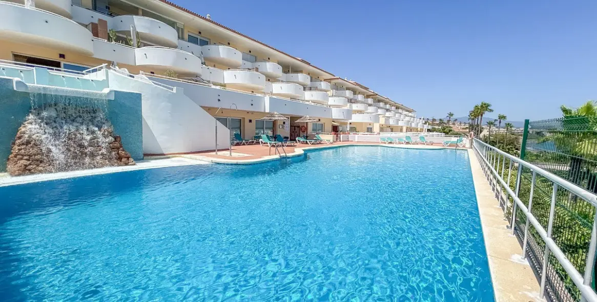 Продажа апартаментов на среднем этаже в Estepona 20