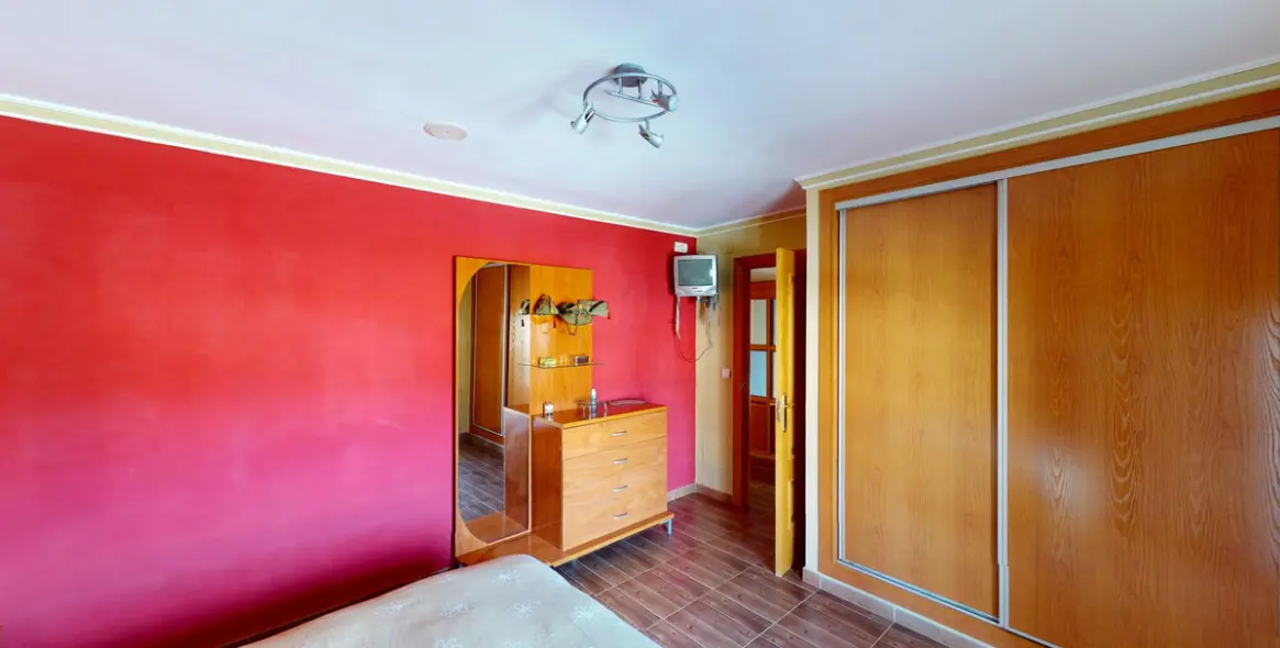 Продажа  отдельно стоящей виллы в Alcaucín 37