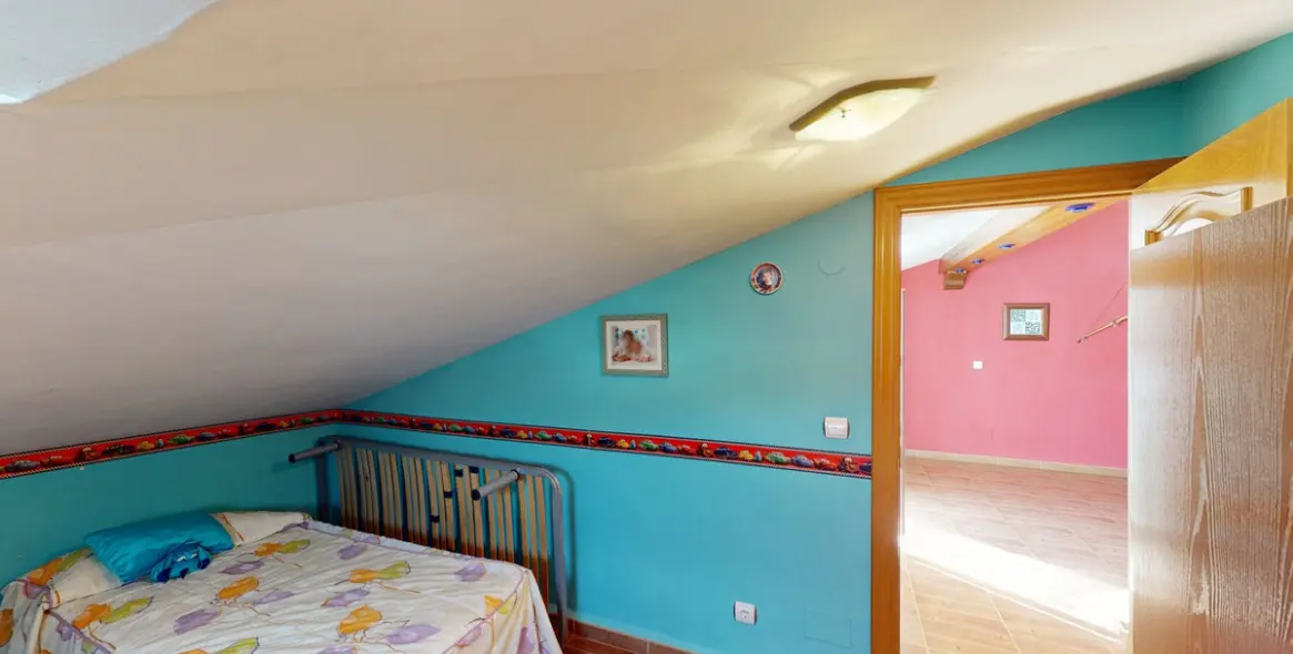 Продажа  отдельно стоящей виллы в Alcaucín 46