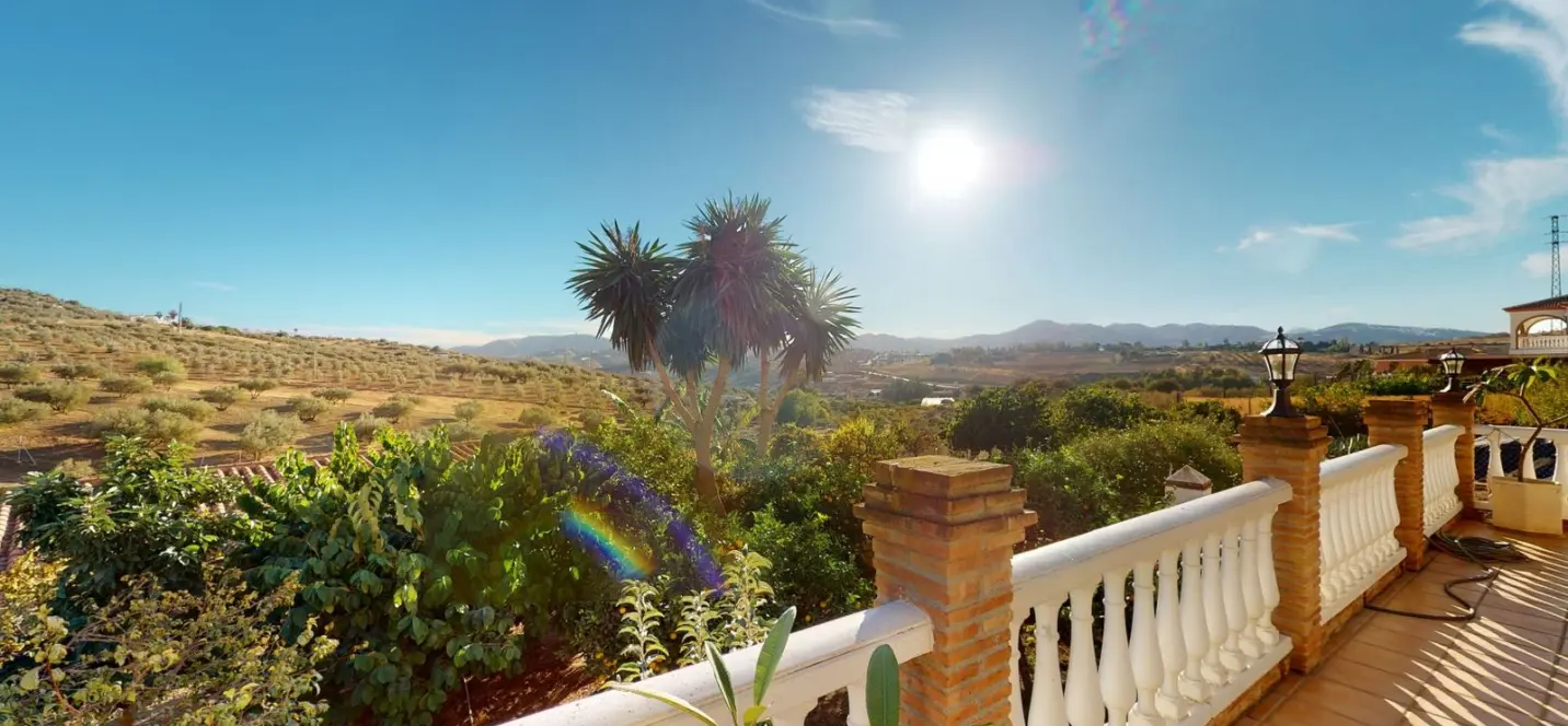 Venta de villa independiente en Alcaucín 2