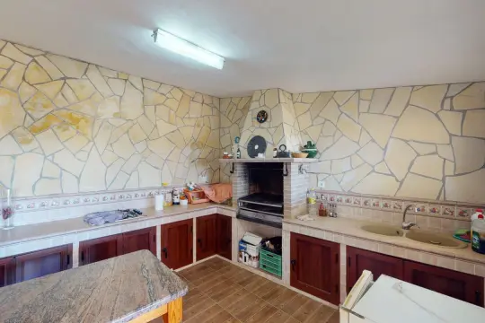 Image 7 thumb