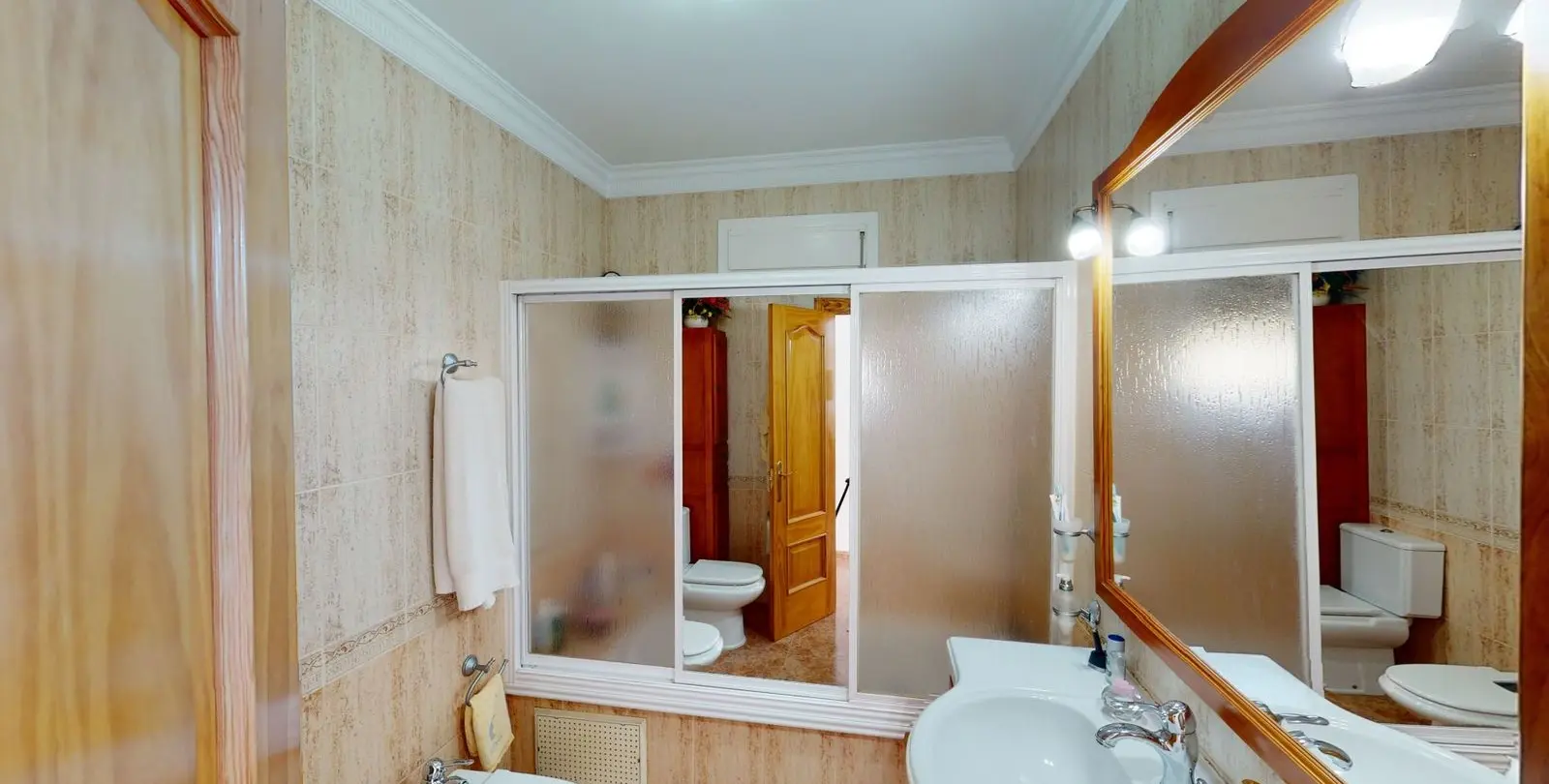 Venta de villa independiente en Alcaucín 15