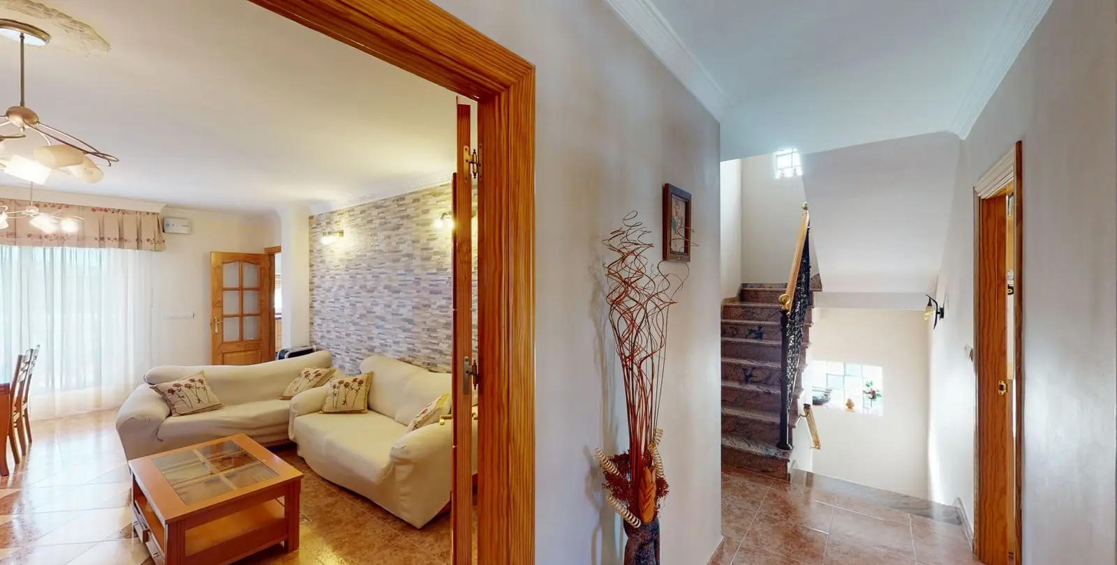 Venta de villa independiente en Alcaucín 18