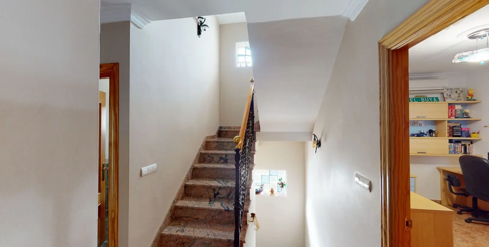 Venta de villa independiente en Alcaucín 33