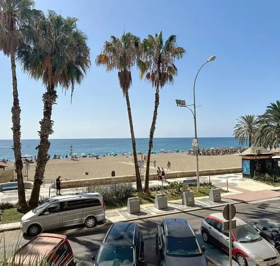 Продажа апартаментов на среднем этаже в Malagueta