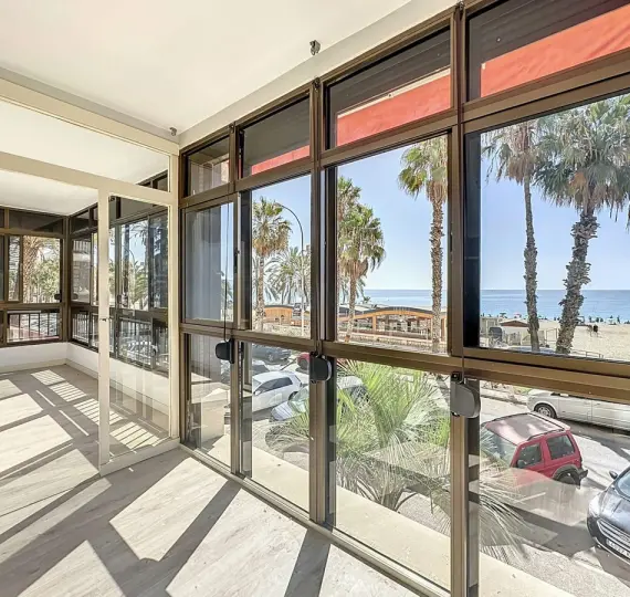 Продажа апартаментов на среднем этаже в Malagueta