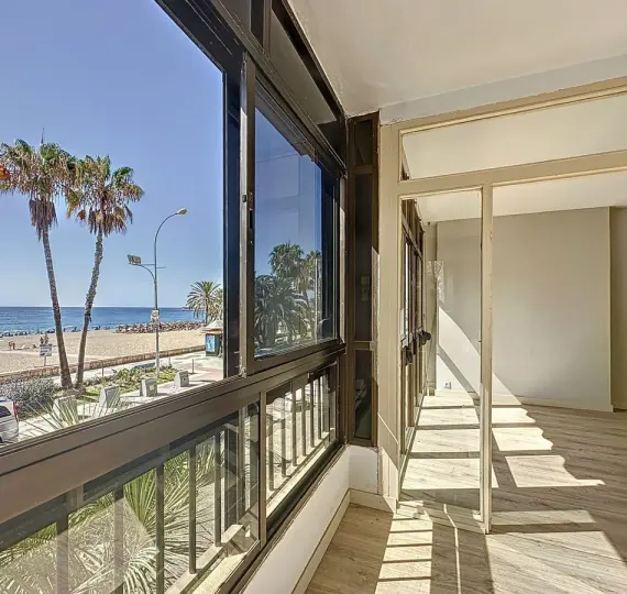 Продажа апартаментов на среднем этаже в Malagueta