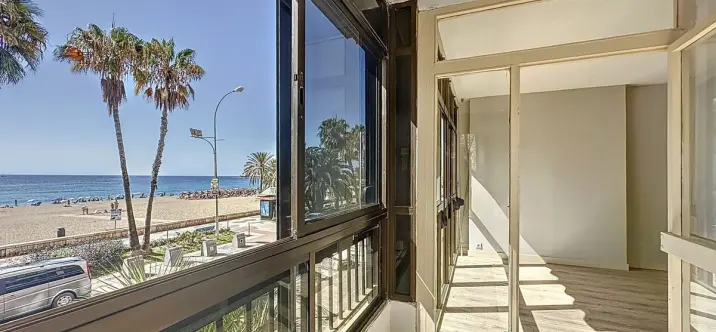 Продажа апартаментов на среднем этаже в Malagueta 3