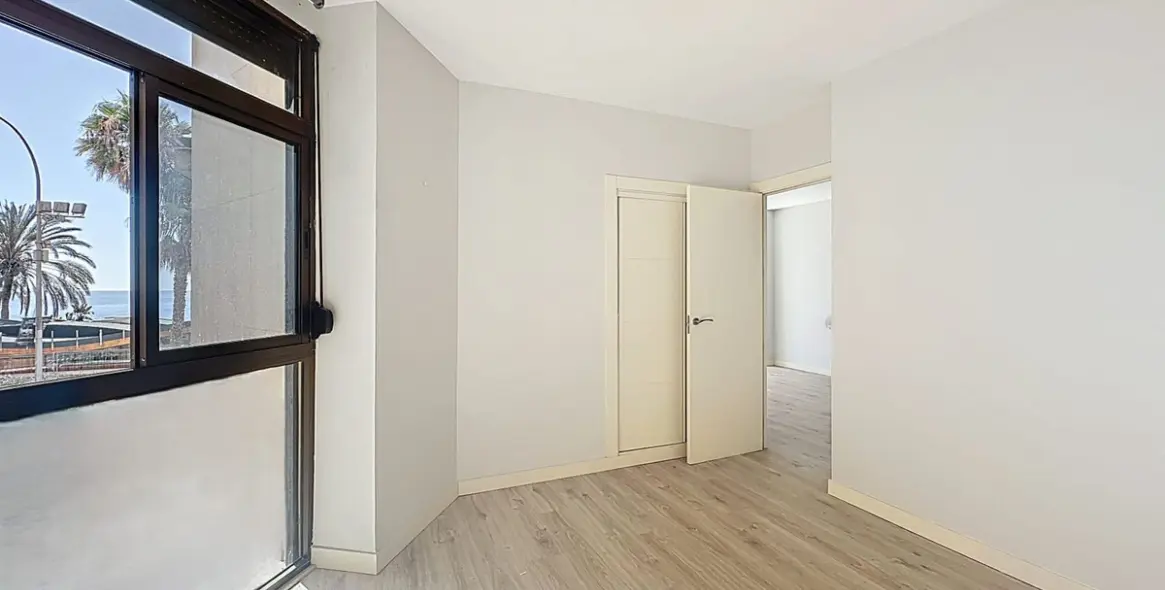 Sale of middle floor apartment in Malagueta 10