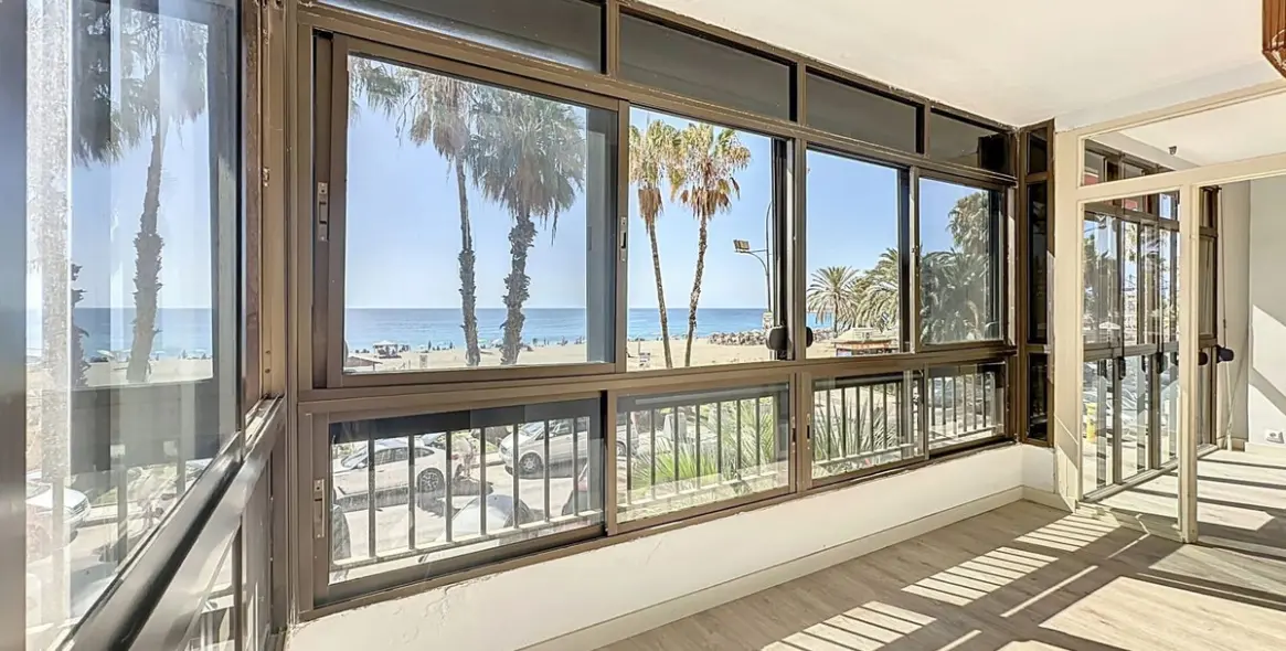 Sale of middle floor apartment in Malagueta 20