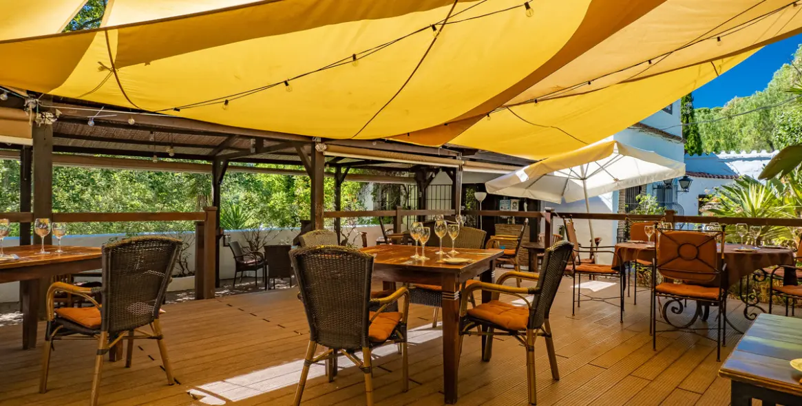 Sale of restaurant in Casares 7