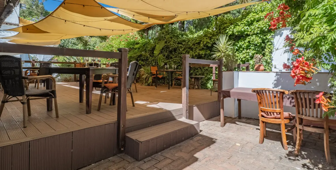 Sale of restaurant in Casares 14