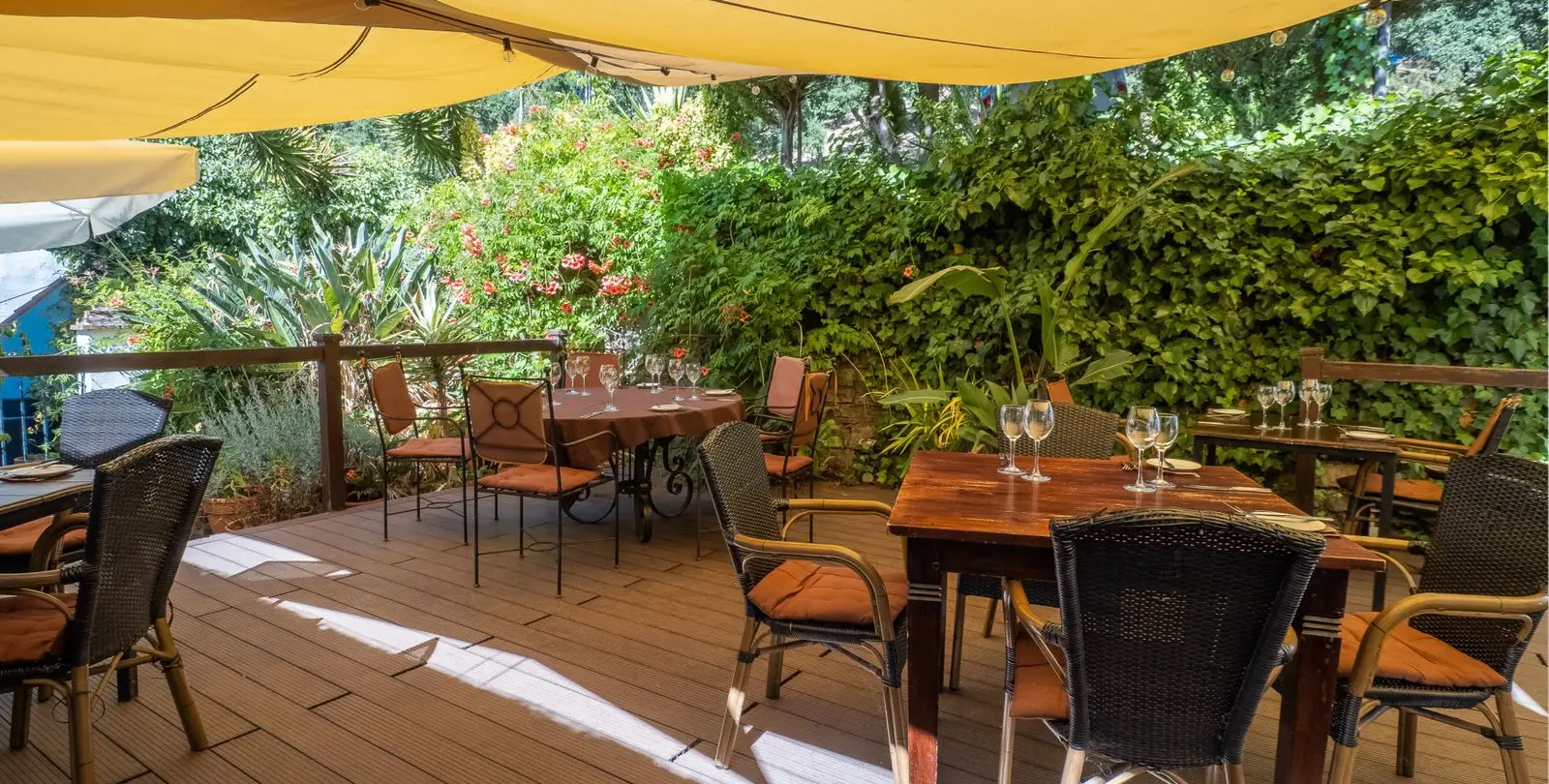 Sale of restaurant in Casares 11
