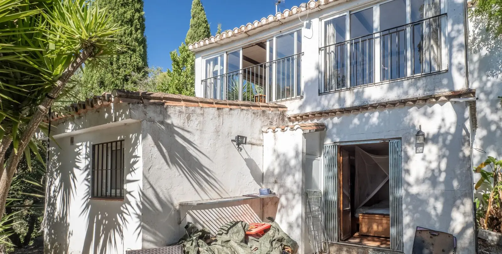 Sale of restaurant in Casares 35