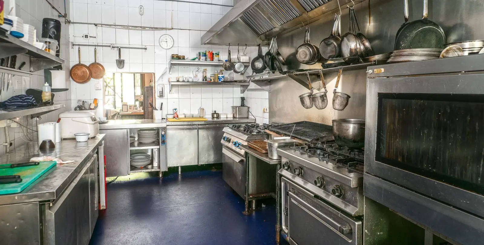 Sale of restaurant in Casares 20