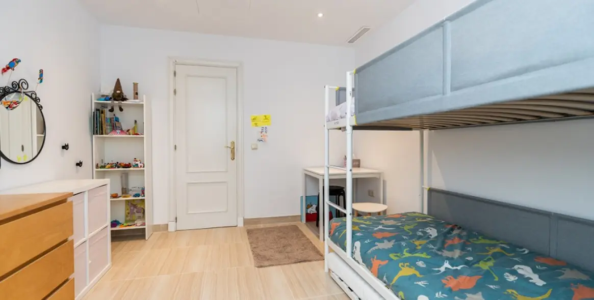 Продажа апартаментов на первом этаже в Elviria 20