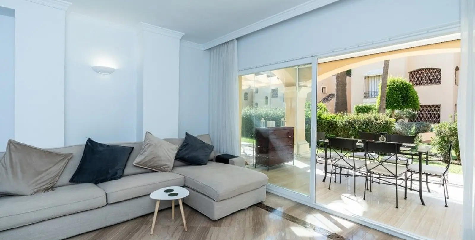 Venta de apartamento en planta baja en Elviria 3