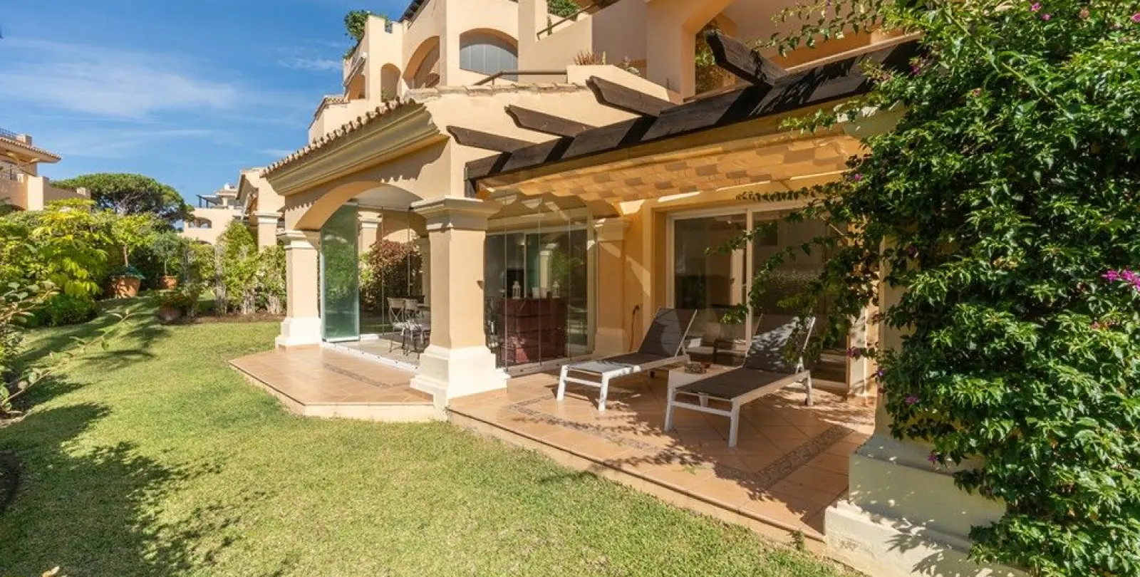 Venta de apartamento en planta baja en Elviria 4