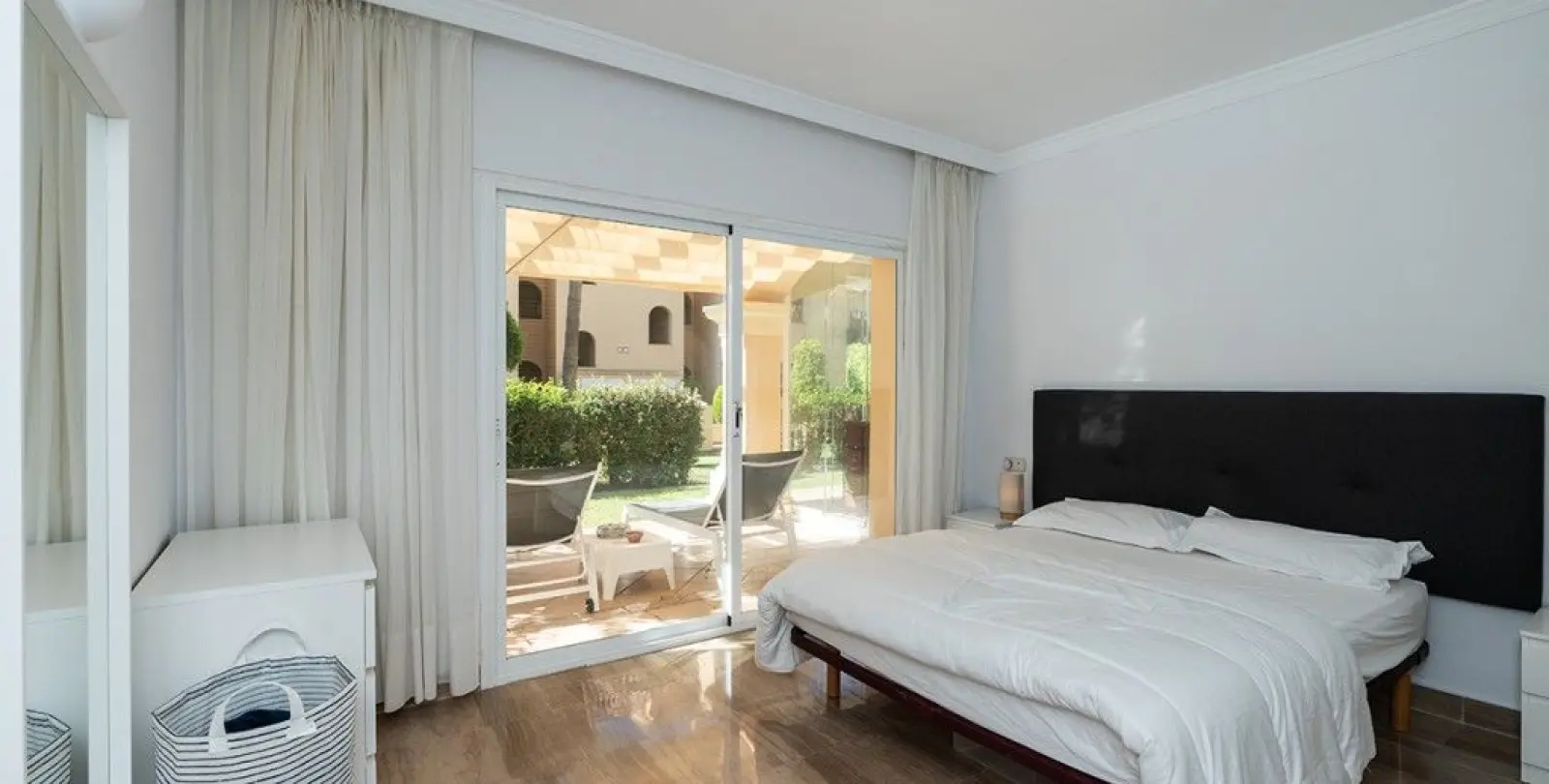 Venta de apartamento en planta baja en Elviria 6