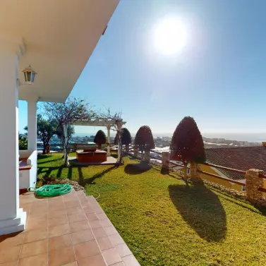 Sale of detached villa in Torrox