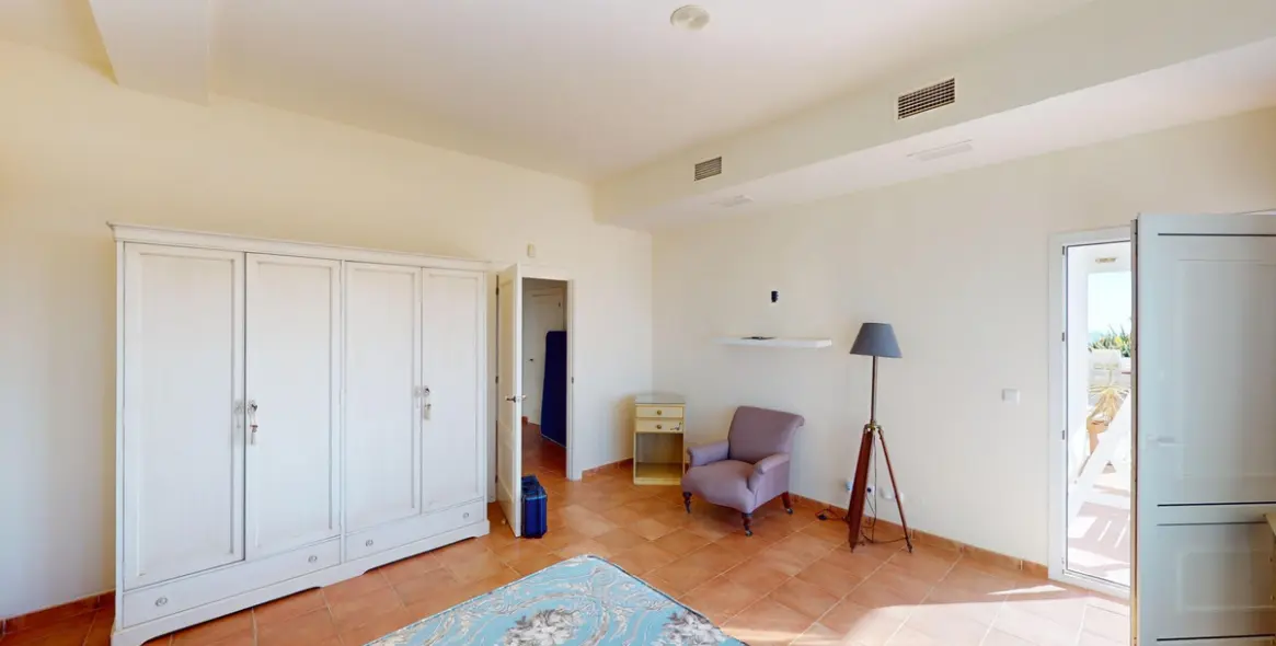 Продажа  отдельно стоящей виллы в Torrox 26