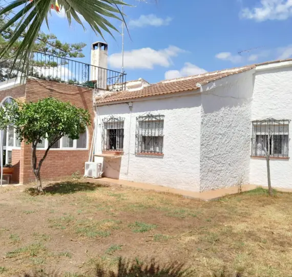 Sale of detached villa in Churriana