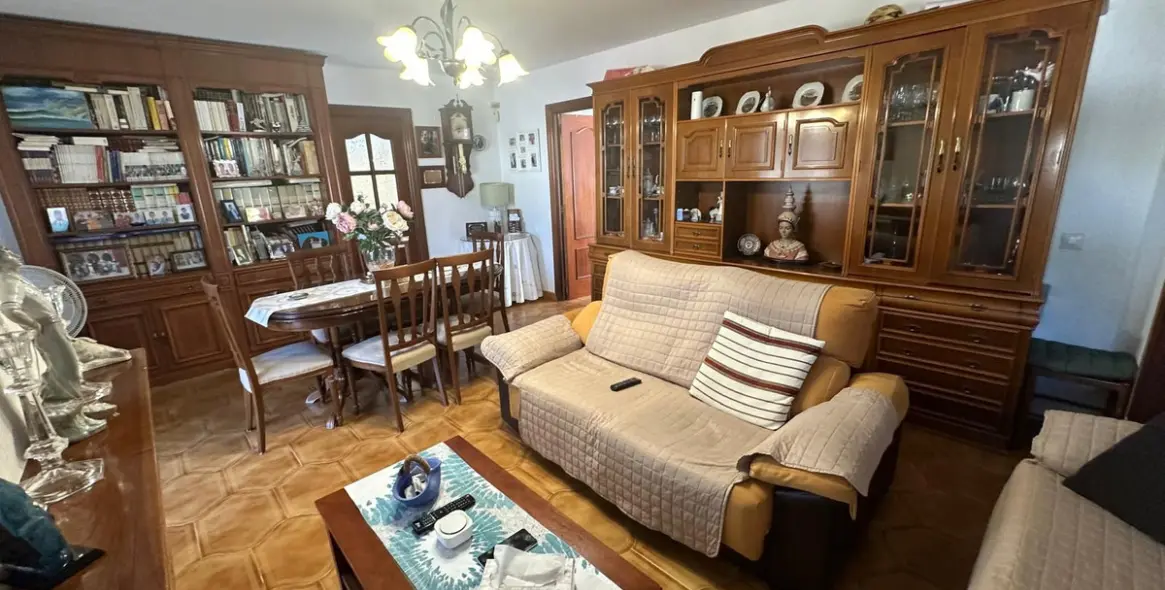 Sale of detached villa in Churriana 3