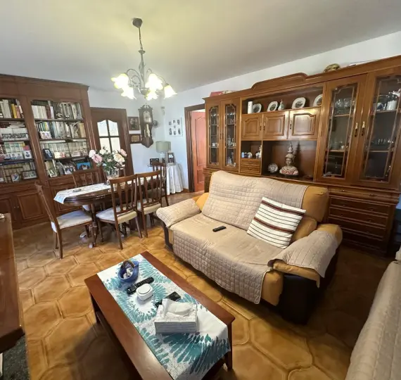 Sale of detached villa in Churriana