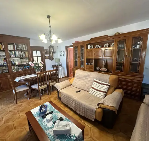 Sale of detached villa in Churriana