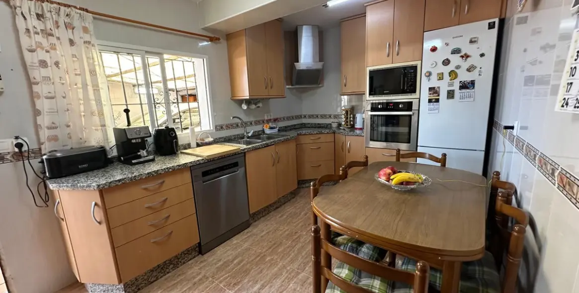 Sale of detached villa in Churriana 8