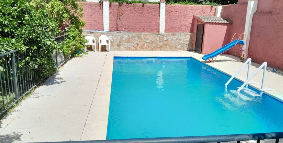 Продажа  отдельно стоящей виллы в Churriana 31