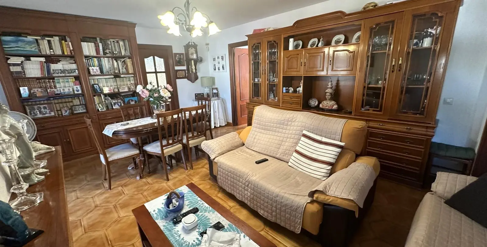Sale of detached villa in Churriana 3