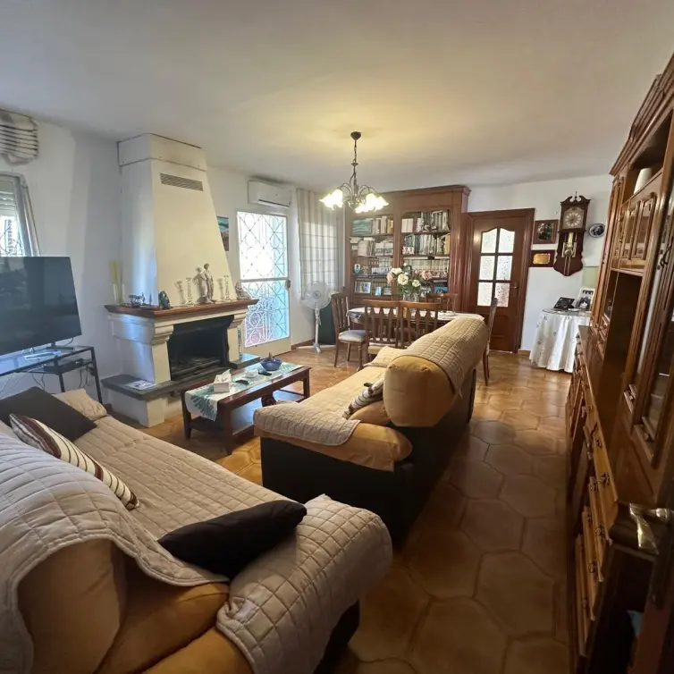 Venta de villa independiente en Churriana