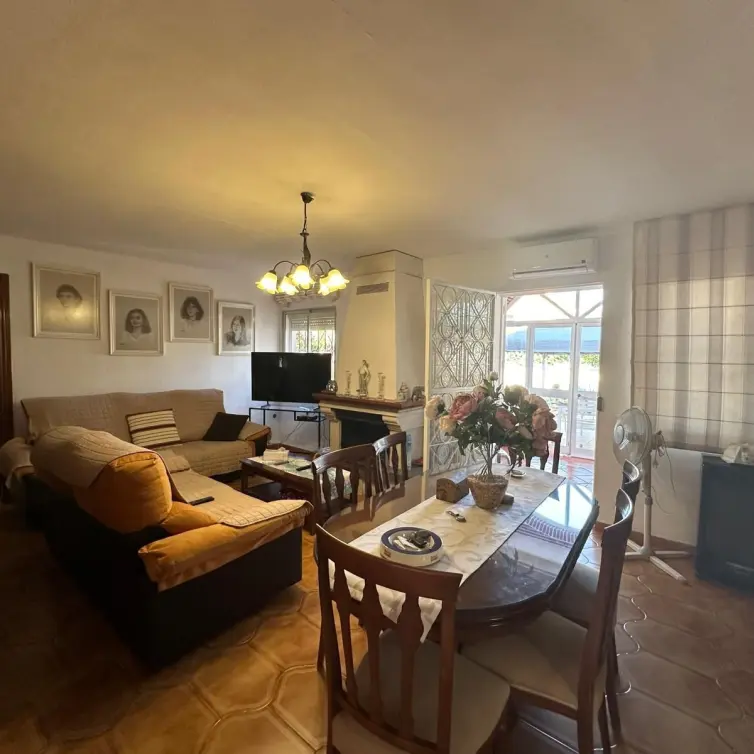 Venta de villa independiente en Churriana