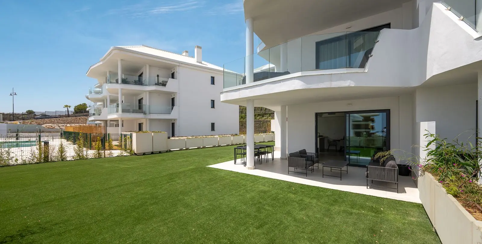 Sale of ground floor apartment in Fuengirola 1