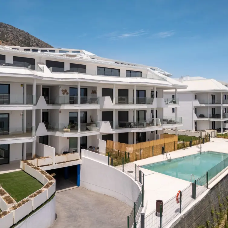 Sale of ground floor apartment in Fuengirola
