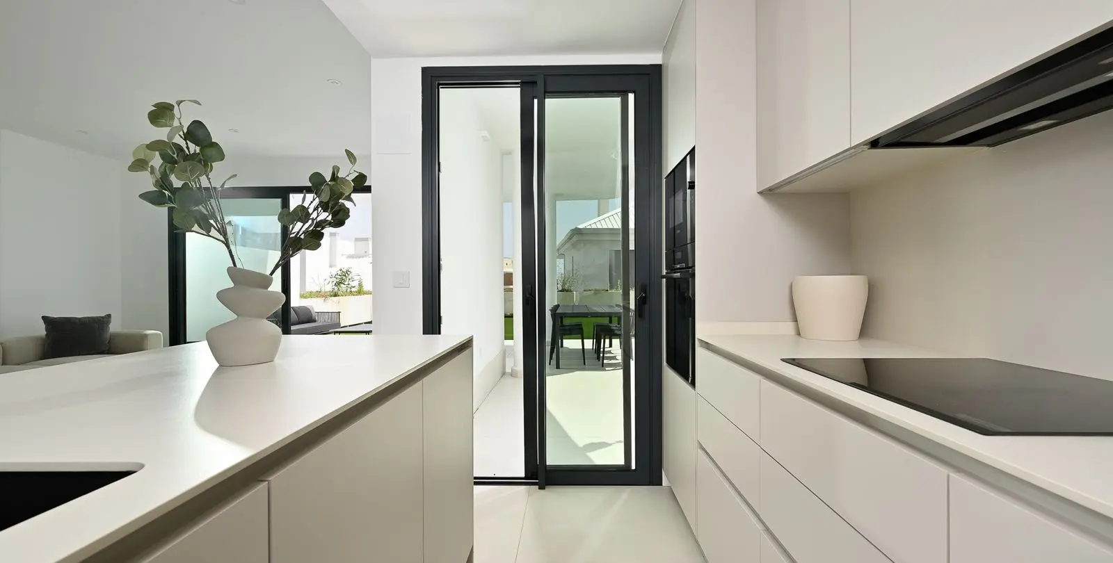 Sale of ground floor apartment in Fuengirola 8
