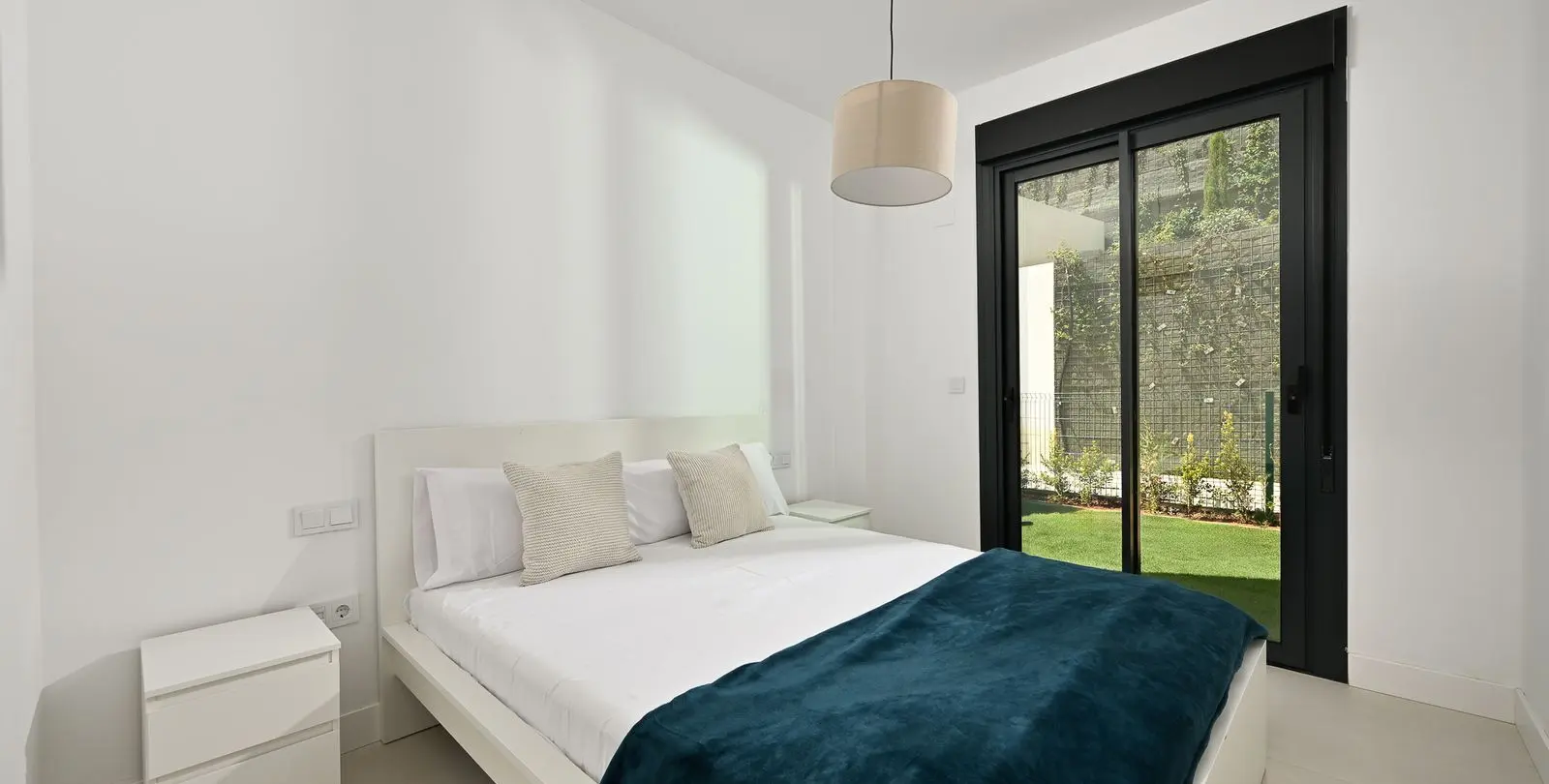 Sale of ground floor apartment in Fuengirola 10