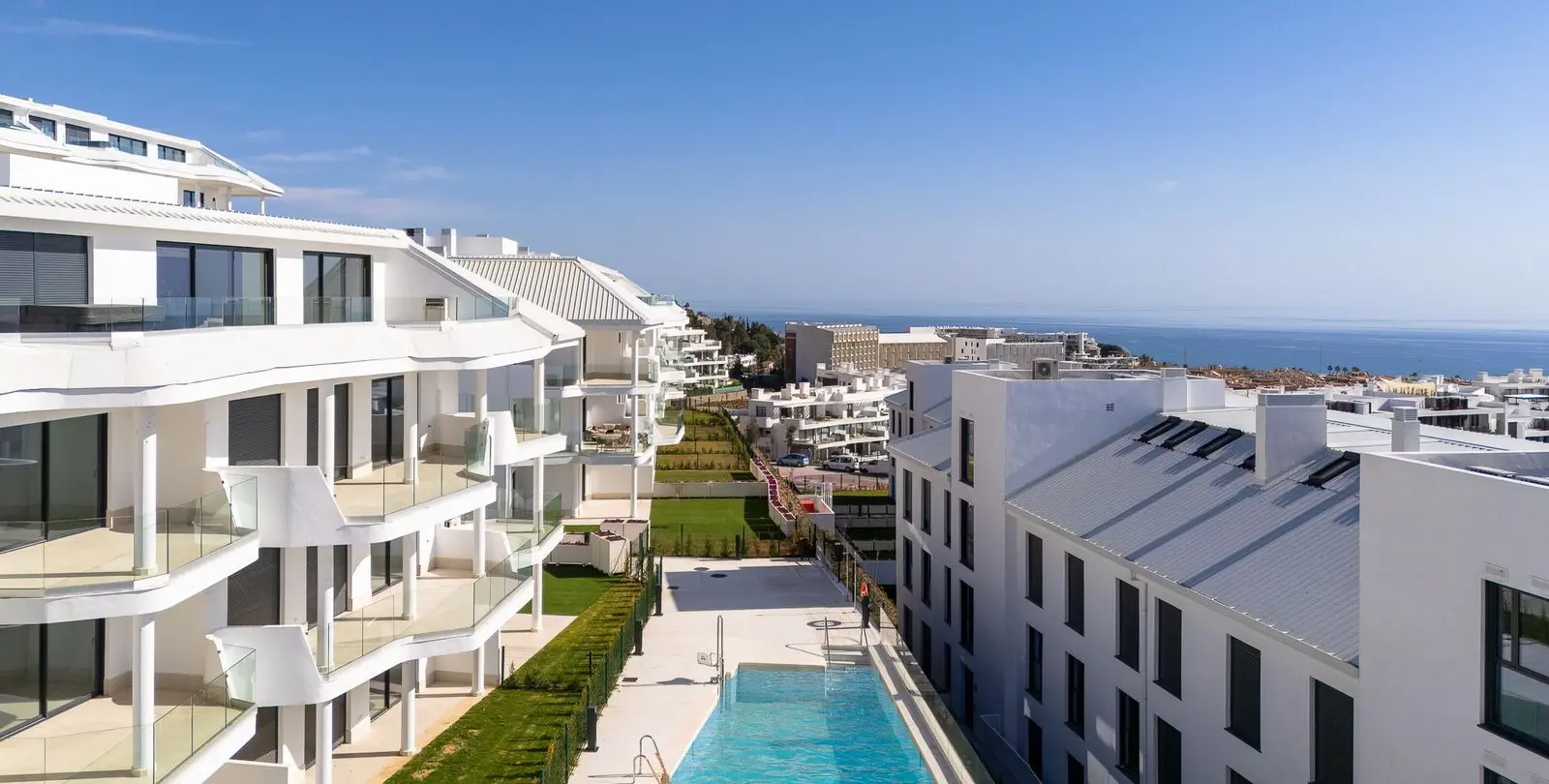 Sale of ground floor apartment in Fuengirola 25