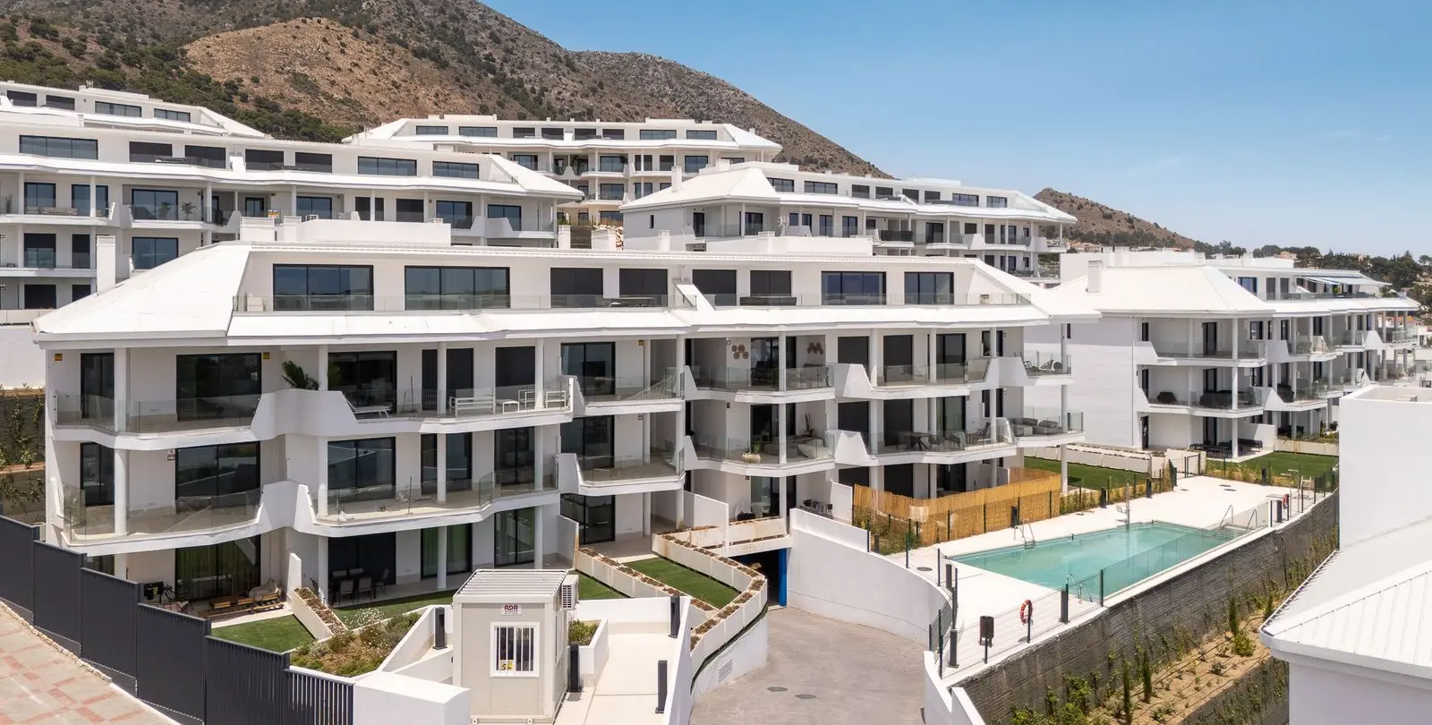 Sale of ground floor apartment in Fuengirola 30