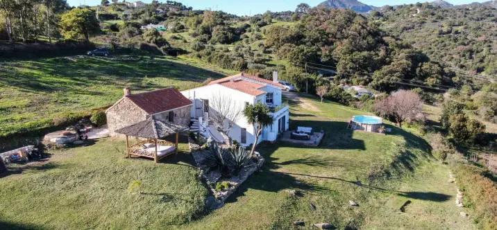 Venta de finca - cortijo en Casares 4