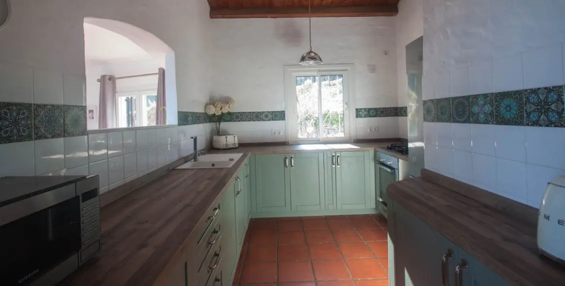 Venta de finca - cortijo en Casares 12