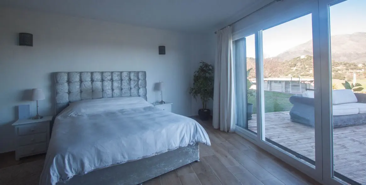 Продажа финки в Casares 27
