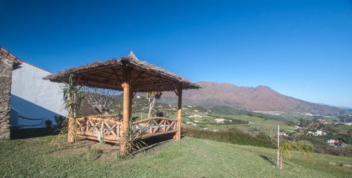 Продажа финки в Casares 40