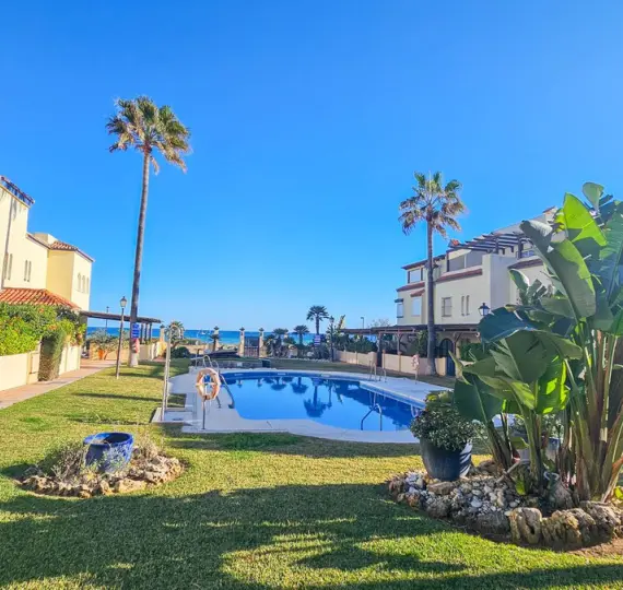 Sale of semi-detached house in Casares Playa