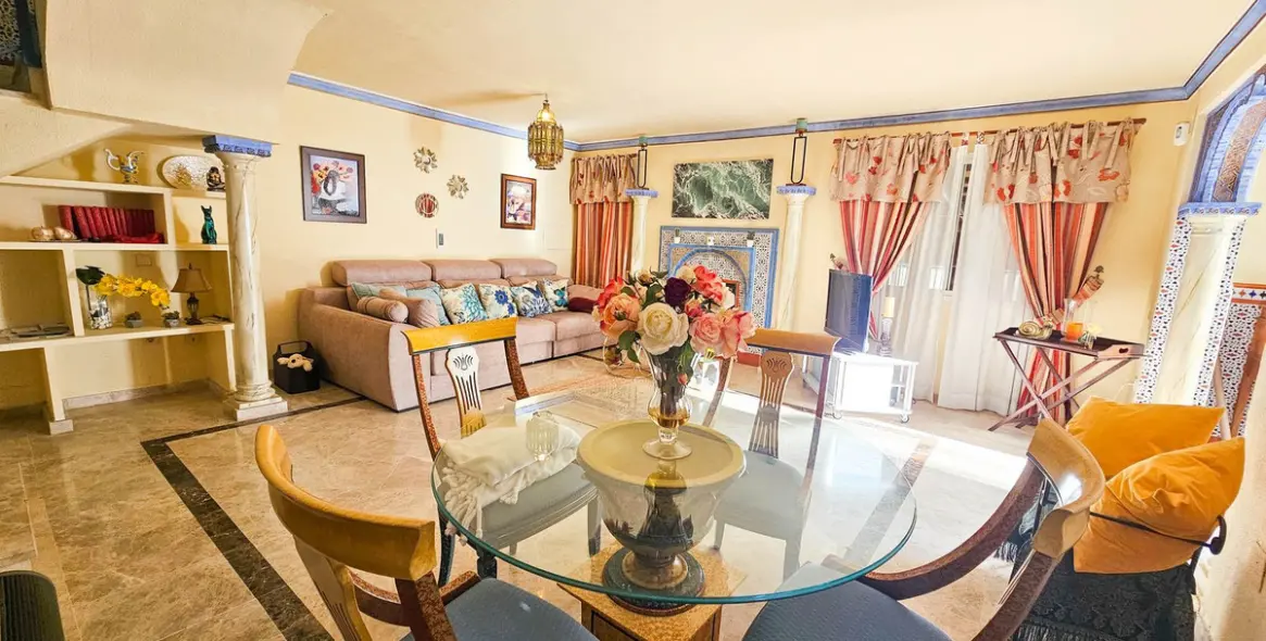 Sale of semi-detached house in Casares Playa 11